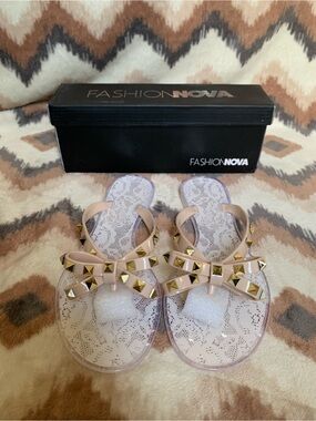 Fashion Nova Summer Romance Studded Flat Sandals Nude Sz 9